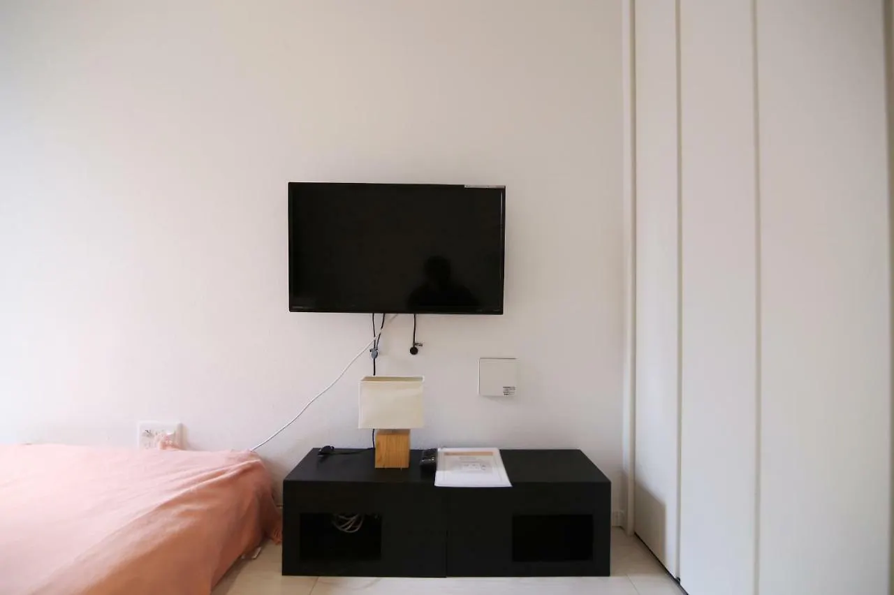 Asakusa Koma House Tokio 2*,